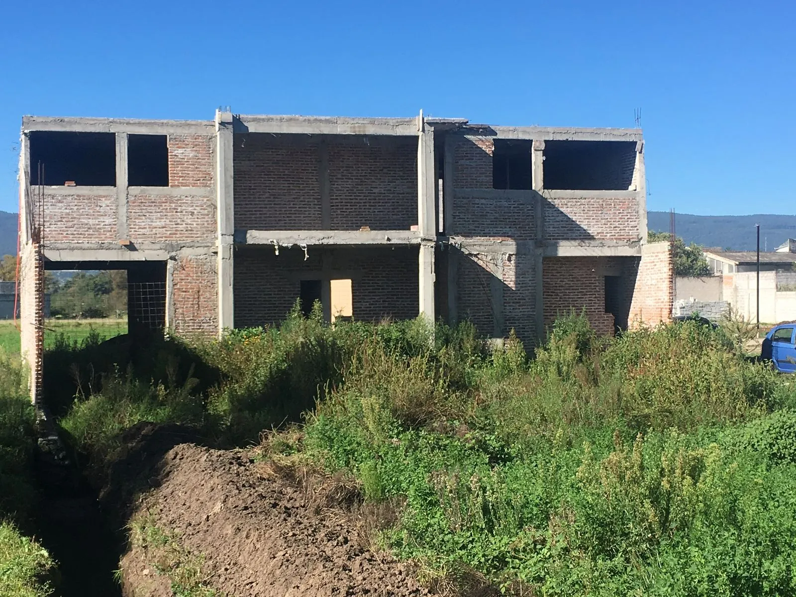 Terreno con Proyecto